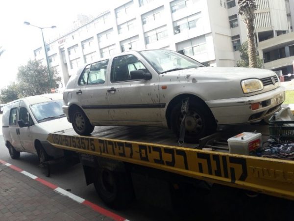 תמונות של רכבים לפירוק