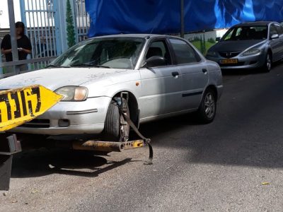 תמונות של רכבים לפירוק