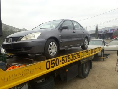 תמונות של רכבים לפירוק